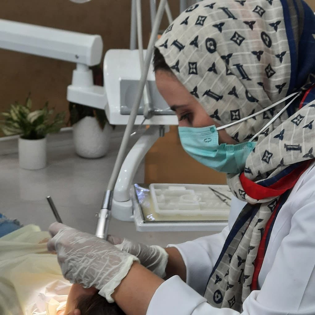 مرکز دندانپزشکی دکتر عذرا عبدل آبادی بجنورد خراسان شمالی