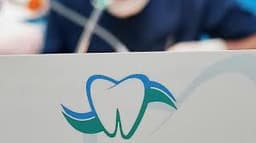لوگو کلینیک دندانپزشکی ایران کرمان